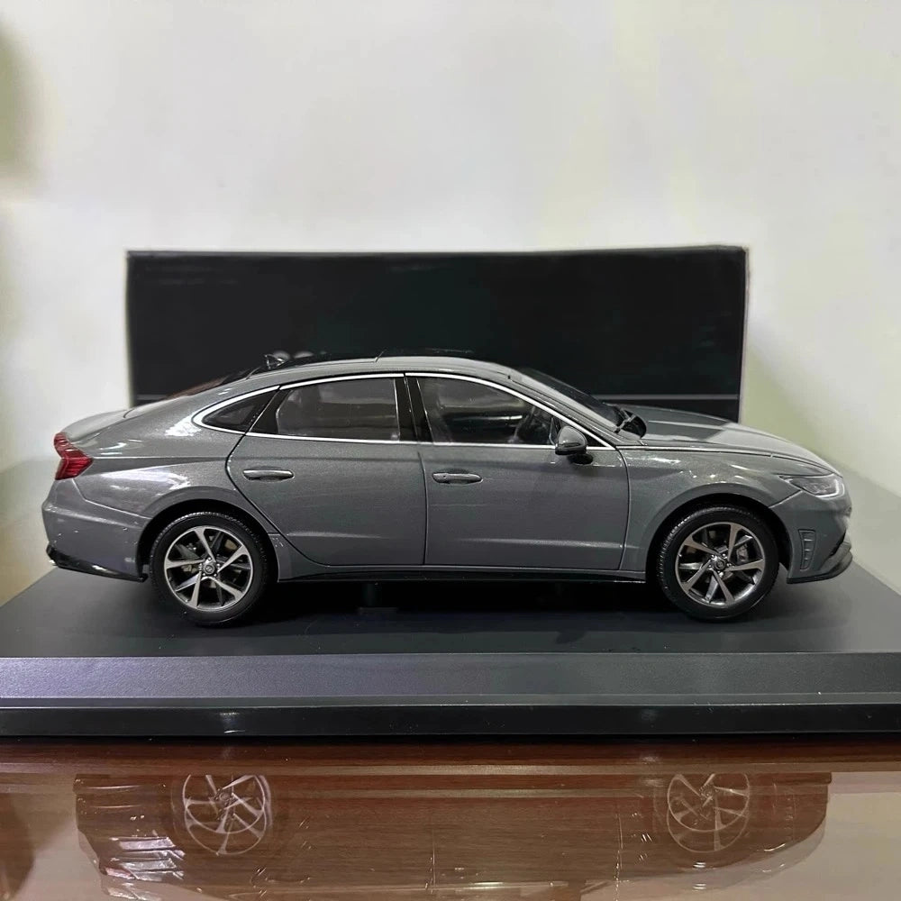 [OEM] 1:18 Hyundai 2020 Sonata Gray Model Car Die-Cast