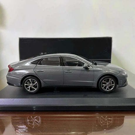 [OEM] 1:18 Hyundai 2020 Sonata Gray Model Car Die-Cast