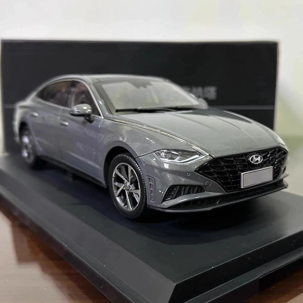 [OEM] 1:18 Hyundai 2020 Sonata Gray Model Car Die-Cast