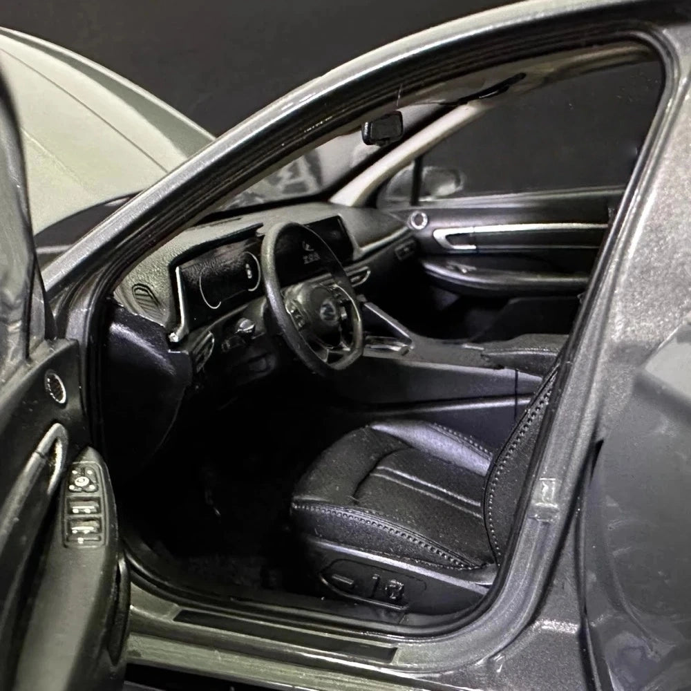 [OEM] 1:18 Hyundai 2020 Sonata Gray Model Car Die-Cast