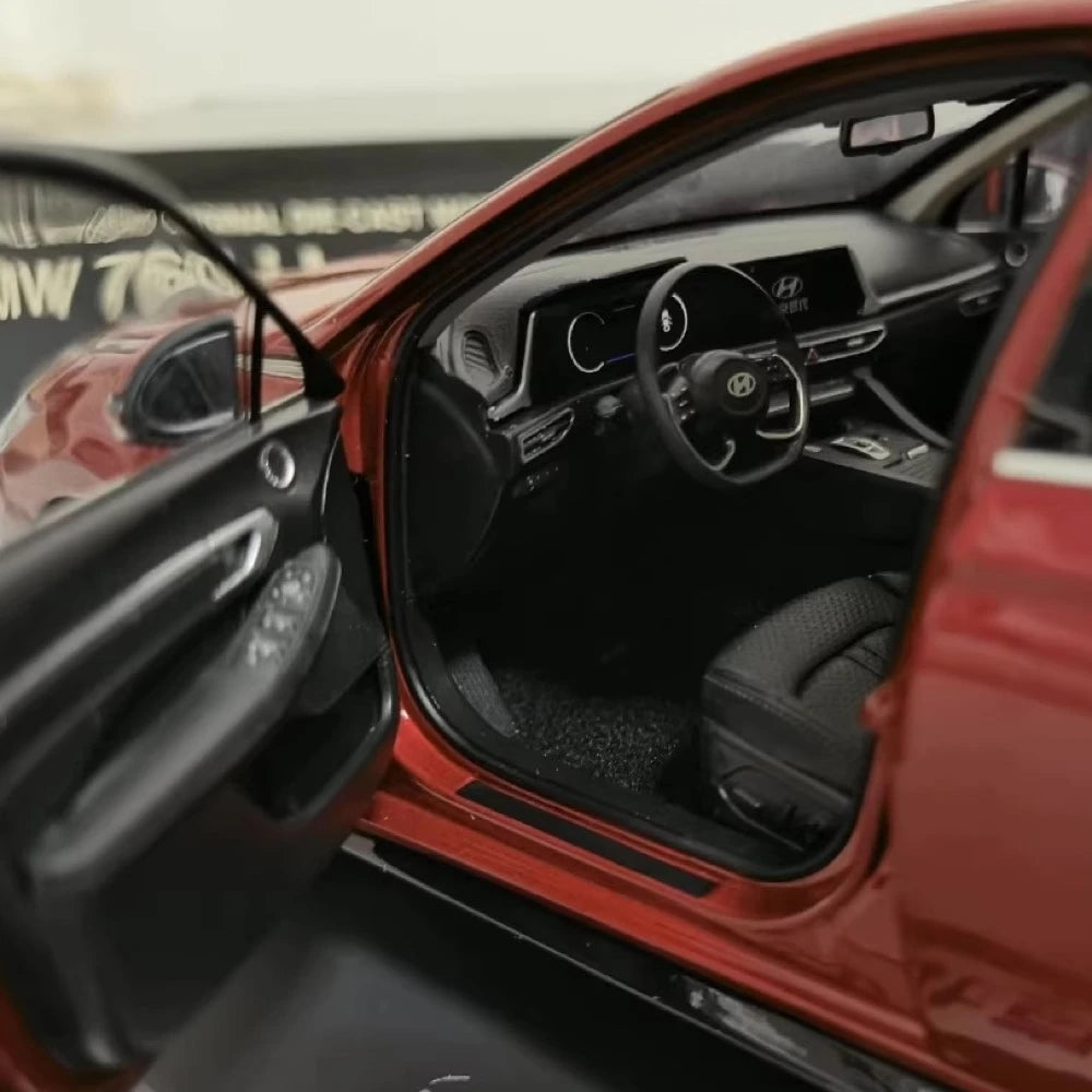 [OEM] 1:18 Hyundai 2020 Sonata Red Model Car Die-Cast