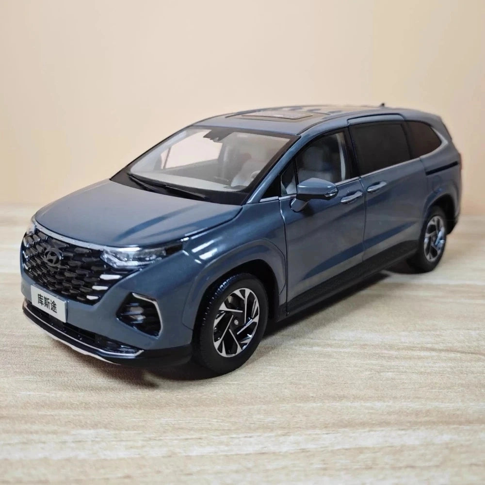 [OEM] 1:18 Hyundai 2021 Custo Gray Model Car Die-Cast