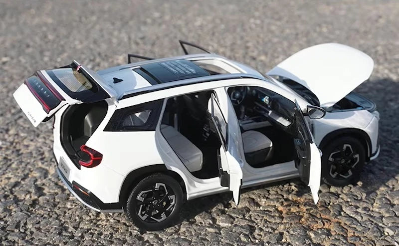 [OEM] 1:18 Hyundai 2023 Mufasa White Model Car Die-Cast