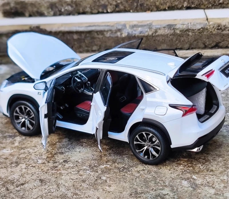 [OEM] 1:18 Lexus 2014 NX 200t White Model Car Die-Cast