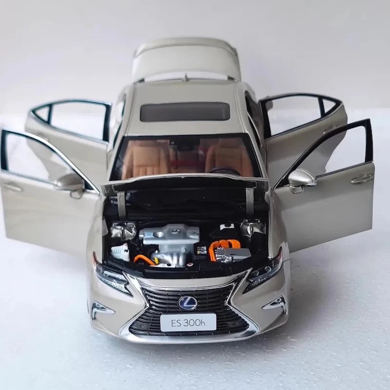 [OEM] 1:18 Lexus 2017 ES 300h Gold Model Car Die-Cast