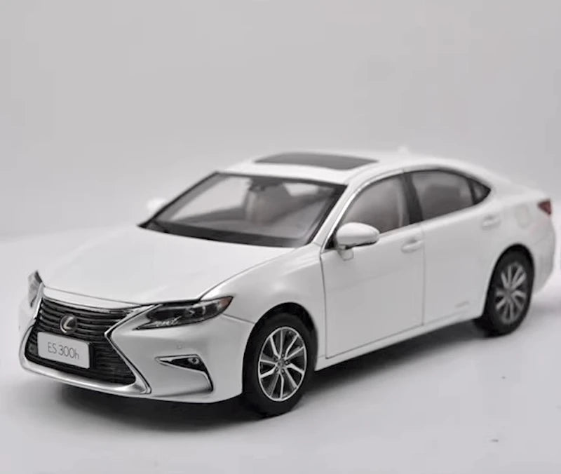 [OEM] 1:18 Lexus 2017 ES 300h White Model Car Die-Cast