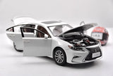 [OEM] 1:18 Lexus 2017 ES 300h White Model Car Die-Cast