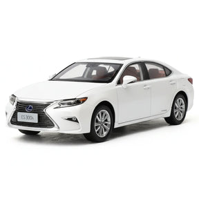 [OEM] 1:18 Lexus 2017 ES 300h White Model Car Die-Cast