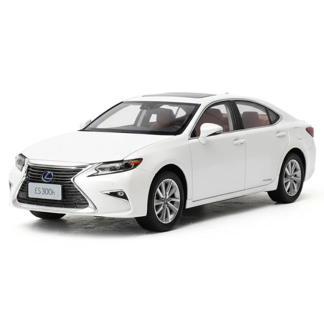 [OEM] 1:18 Lexus 2017 ES 300h White Model Car Die-Cast