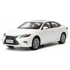 [OEM] 1:18 Lexus 2017 ES 300h White Model Car Die-Cast