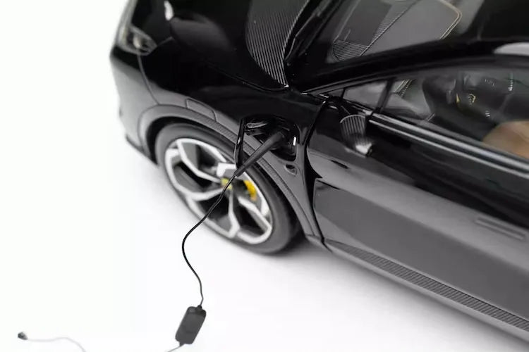 [OEM] 1:18 Lotus 2022 Eletre Black Model Car Die-Cast