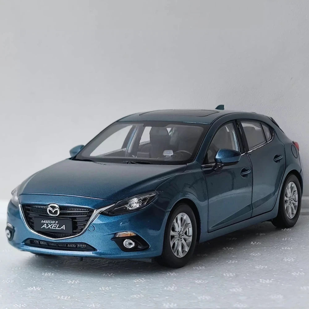 [OEM] 1:18 Mazda 2013 3 Axela Blue Model Car Die-Cast