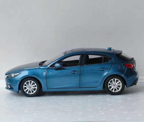 [OEM] 1:18 Mazda 2013 3 Axela Blue Model Car Die-Cast