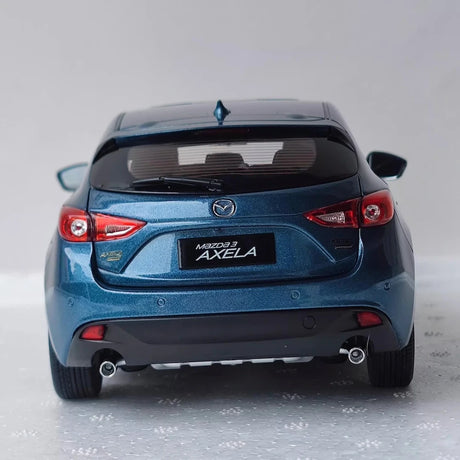 [OEM] 1:18 Mazda 2013 3 Axela Blue Model Car Die-Cast