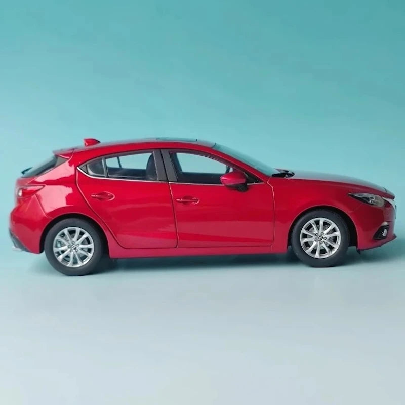 [OEM] 1:18 Mazda 2013 3 Axela rouge voiture miniature Die-Cast
