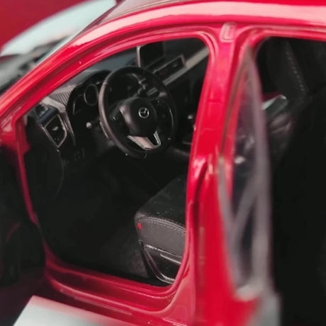 [OEM] 1:18 Mazda 2013 3 Axela Red Model Car Die-Cast