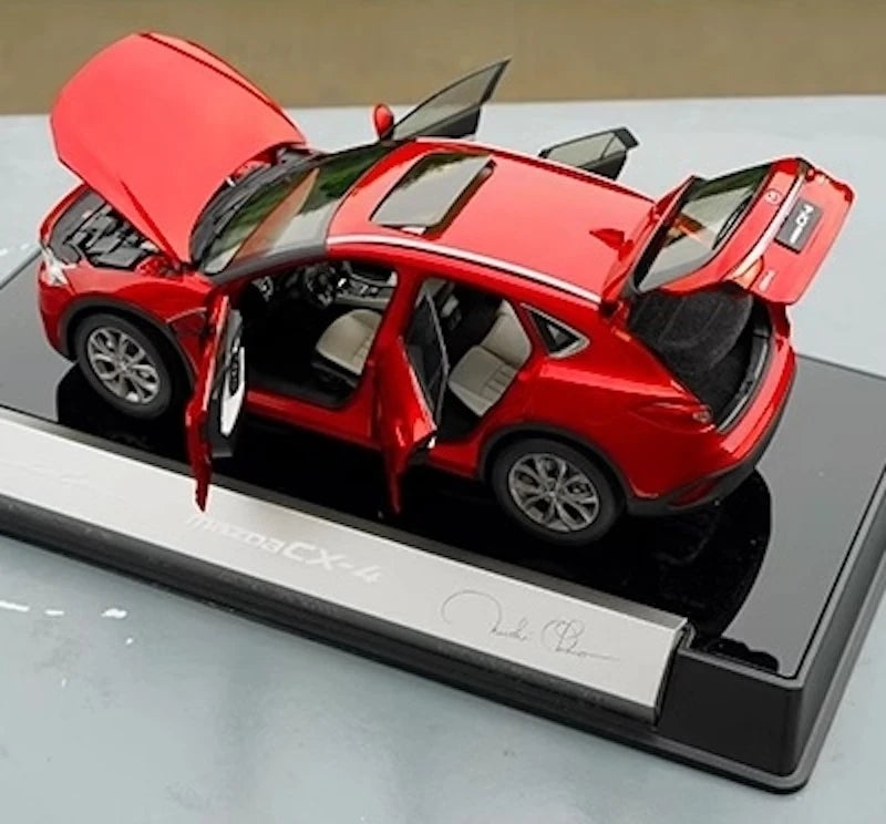 [OEM] 1:18 Mazda 2016 CX-4 Red Model Car Die-Cast