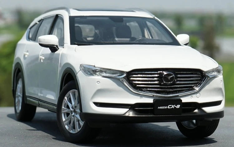 [OEM] 1:18 Mazda 2019 CX-8 White Model Car Die-Cast
