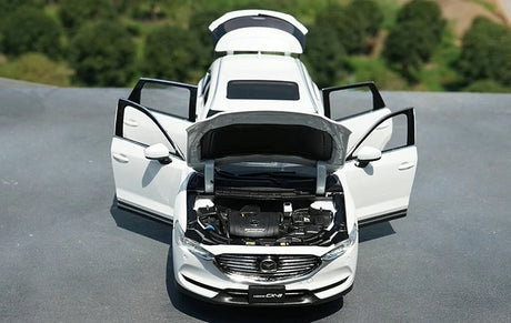 [OEM] 1:18 Mazda 2019 CX-8 White Model Car Die-Cast