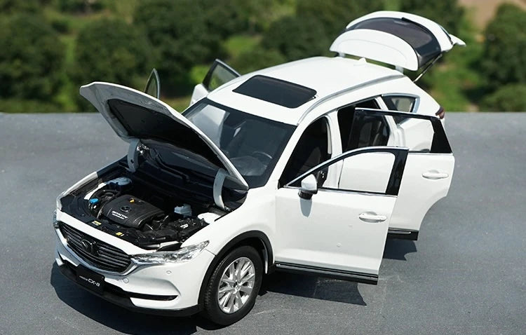 [OEM] 1:18 Mazda 2019 CX-8 White Model Car Die-Cast