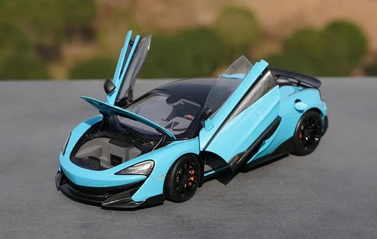 [OEM] 1:18 McLaren 2018 600LT Blue Model Car Die-Cast
