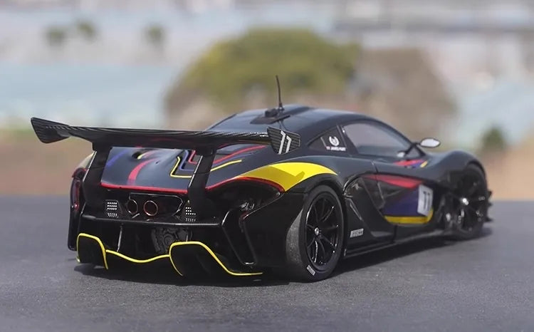 [OEM] 1:18 McLaren P1 GTR James Hunt 40th Model Car Die-Cast