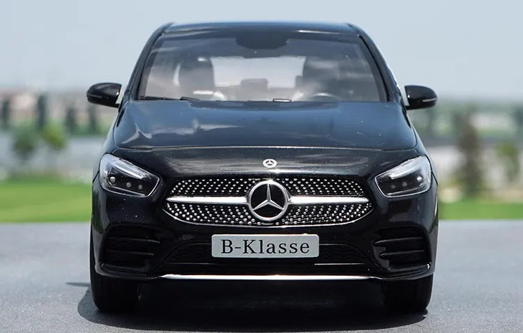 [OEM] 1:18 Mercedes-Benz 2018 B-Class Black Model Car Die-Cast