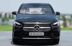 [OEM] 1:18 Mercedes-Benz 2018 B-Class nero modellino di auto Die-Cast
