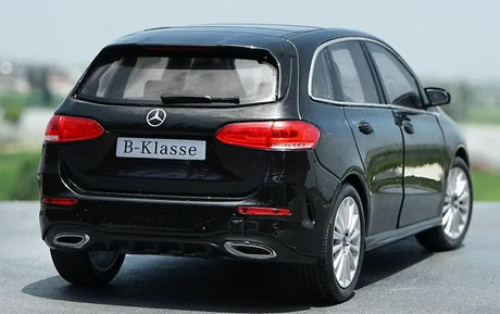 [OEM] 1:18 Mercedes-Benz 2018 B-Class Black Model Car Die-Cast