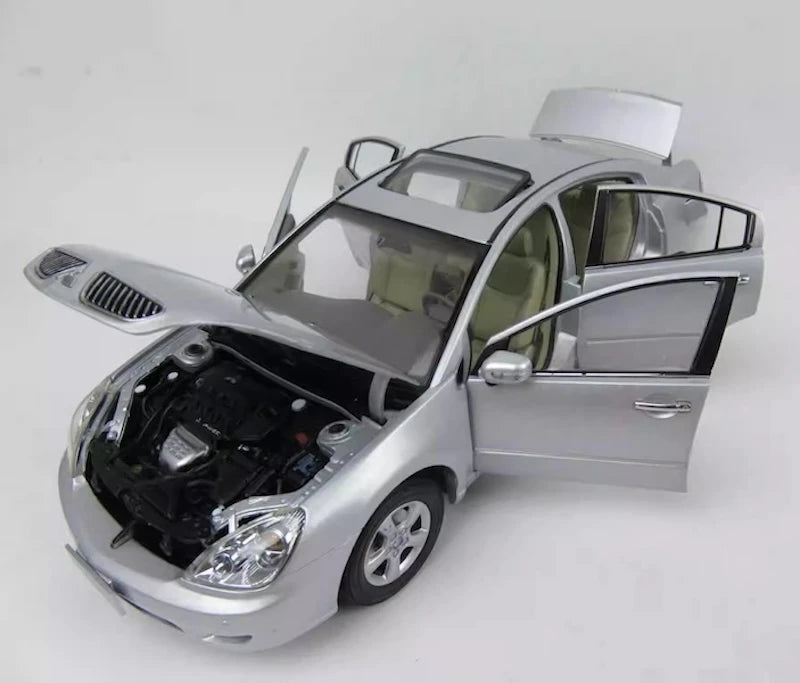 [OEM] 1:18 Mitsubishi 2005 Galant Silver Model Car Die-Cast