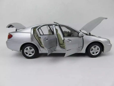 [OEM] 1:18 Mitsubishi 2005 Galant Silver Model Car Die-Cast