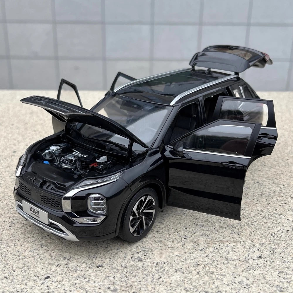 [OEM] 1:18 Mitsubishi 2021 Outlander Black Model Car Die-Cast