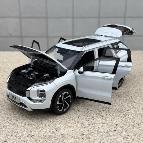[OEM] 1:18 Mitsubishi 2021 Outlander White Model Car Die-Cast