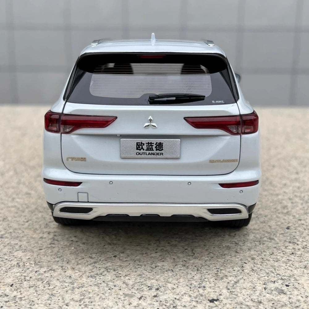 [OEM] 1:18 Mitsubishi 2021 Outlander bianco modellino di auto Die-Cast
