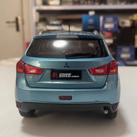 [OEM] 1:18 Mitsubishi 2013 ASX Blue Model Car Die-Cast