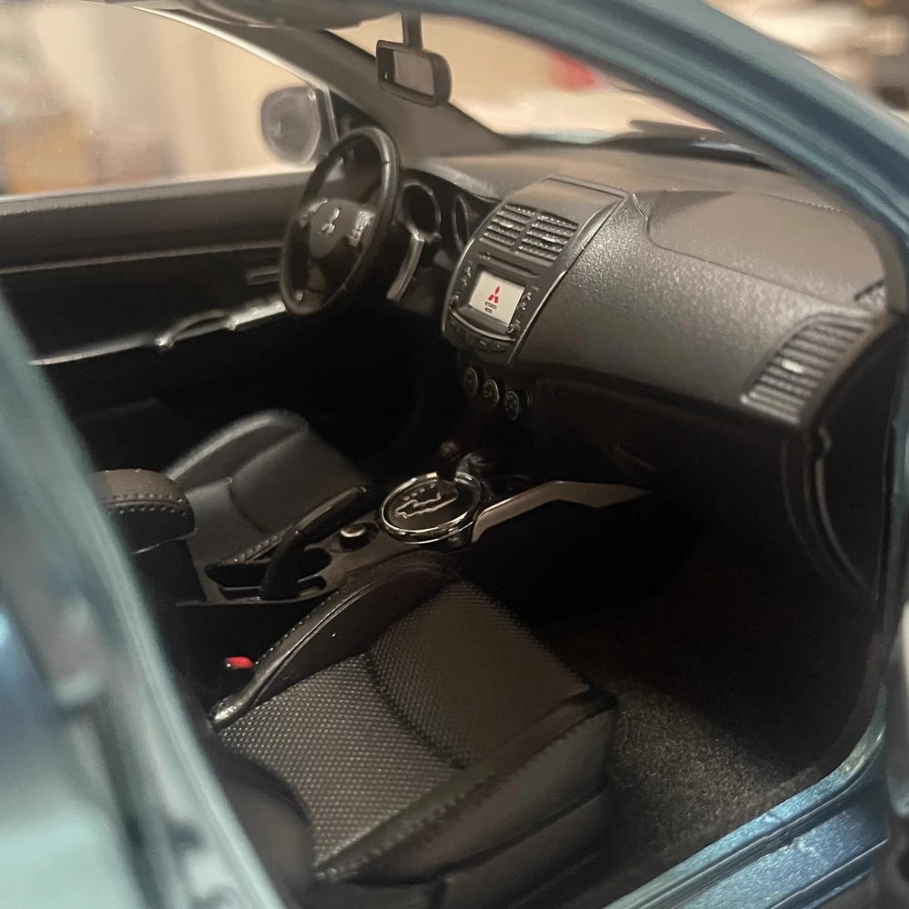 [OEM] 1:18 Mitsubishi 2013 ASX blu modellino di auto Die-Cast