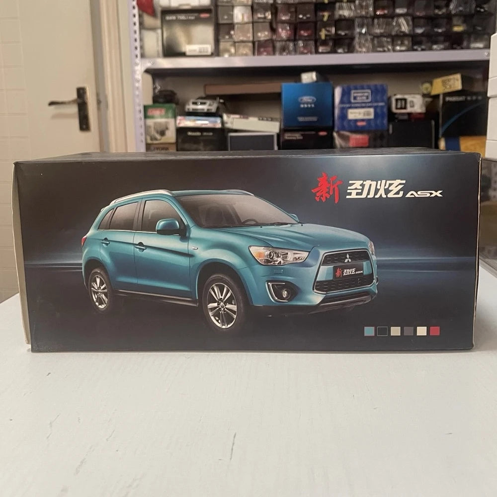 [OEM] 1:18 Mitsubishi 2013 ASX Red Model Car Die-Cast