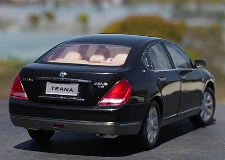[OEM] 1:18 Nissan 2003 Teana Black Model Car Die-Cast