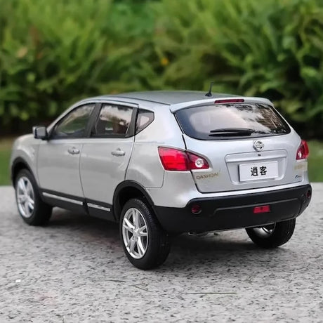 [OEM] 1:18 Nissan 2006 Qashqai J10 Silver Model Car Die-Cast