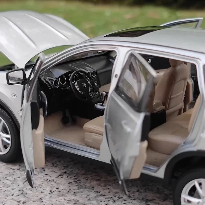 [OEM] 1:18 Nissan 2006 Qashqai J10 Silver Model Car Die-Cast