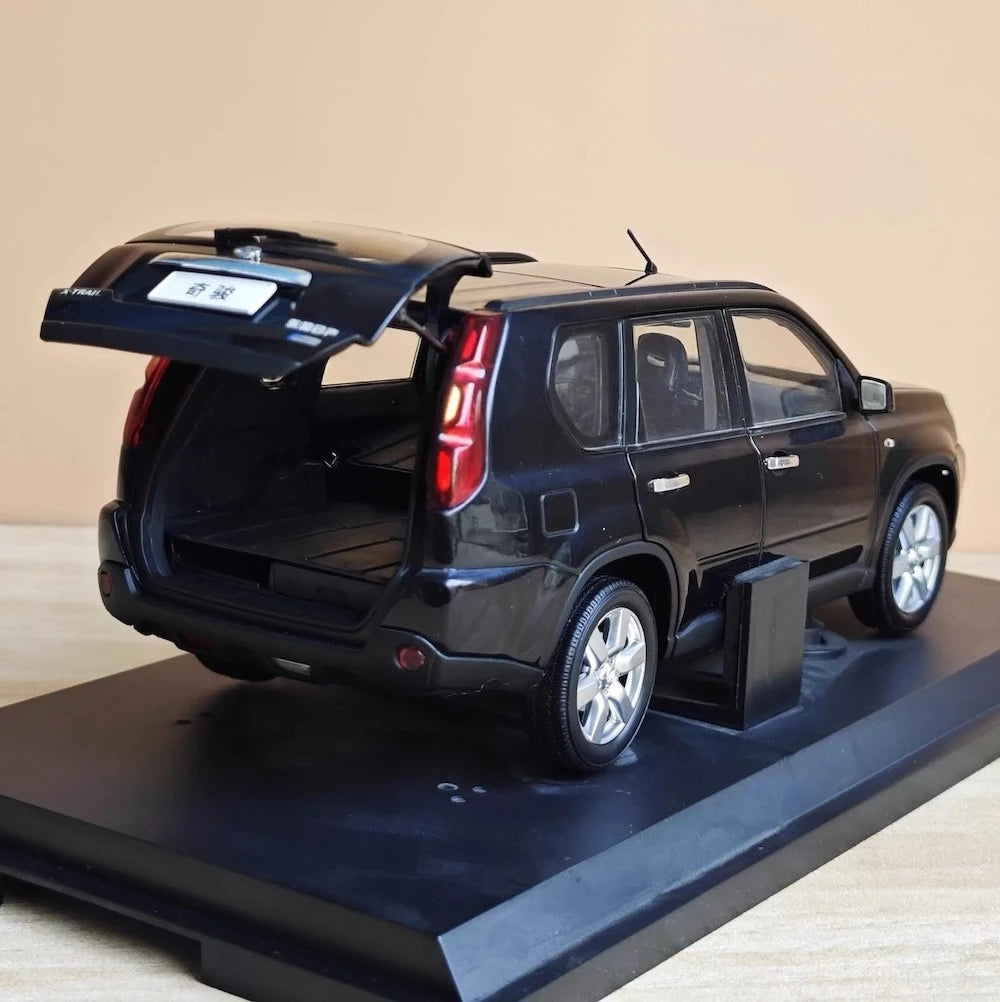[OEM] 1:18 Nissan 2007 X-Trail Black Model Car Die-Cast