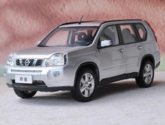 [OEM] 1:18 Nissan 2007 X-Trail zilver modelauto Die-Cast