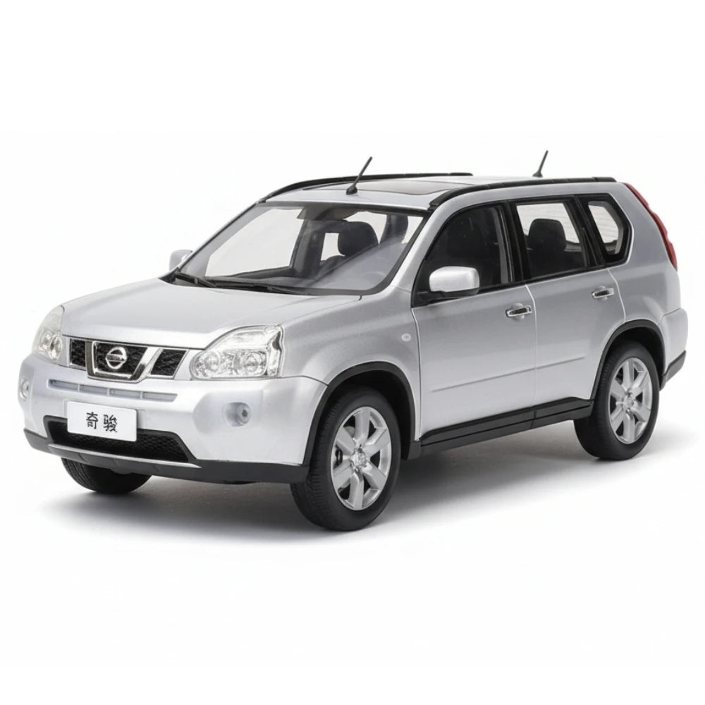 [OEM] 1:18 Nissan 2007 X-Trail zilver modelauto Die-Cast