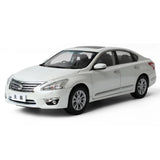 [OEM] 1:18 Nissan 2013 Altima White Model Car Die-Cast