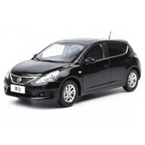 [OEM] 1:18 Nissan 2013 Tiida C12 zwart modelauto Die-Cast