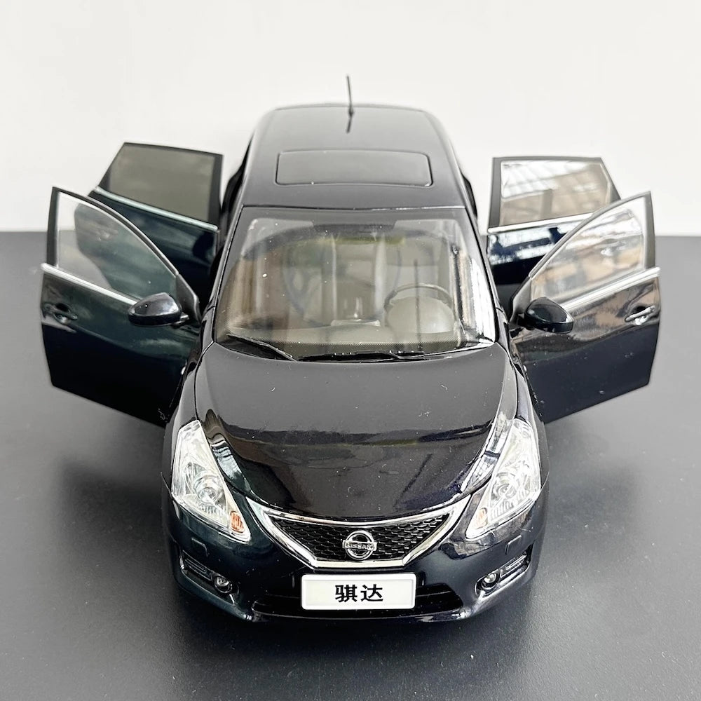 [OEM] 1:18 Nissan 2013 Tiida C12 Black Model Car Die-Cast