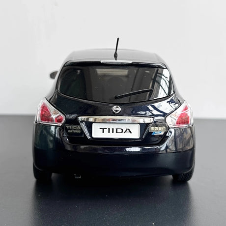 [OEM] 1:18 Nissan 2013 Tiida C12 Black Model Car Die-Cast