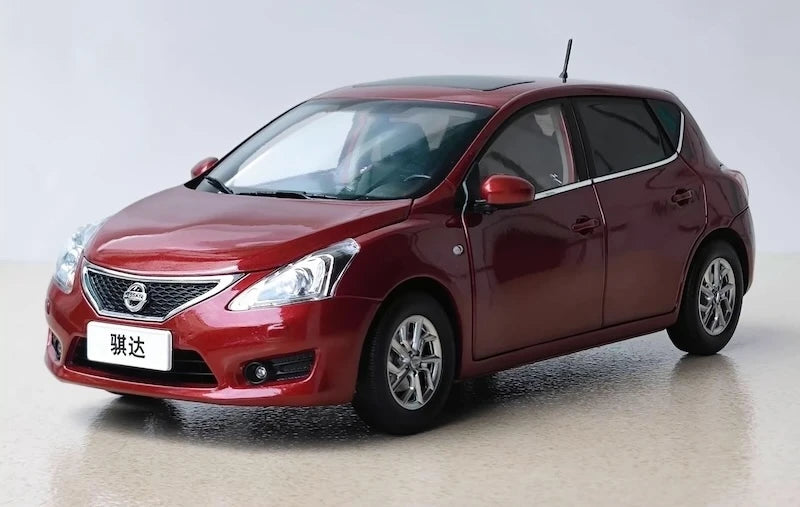 [OEM] 1:18 Nissan 2013 Tiida C12 Red Model Car Die-Cast