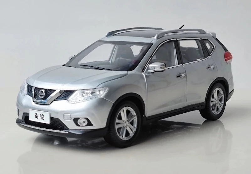 [OEM] 1:18 Nissan 2014 X-Trail Silver Model Car Die-Cast