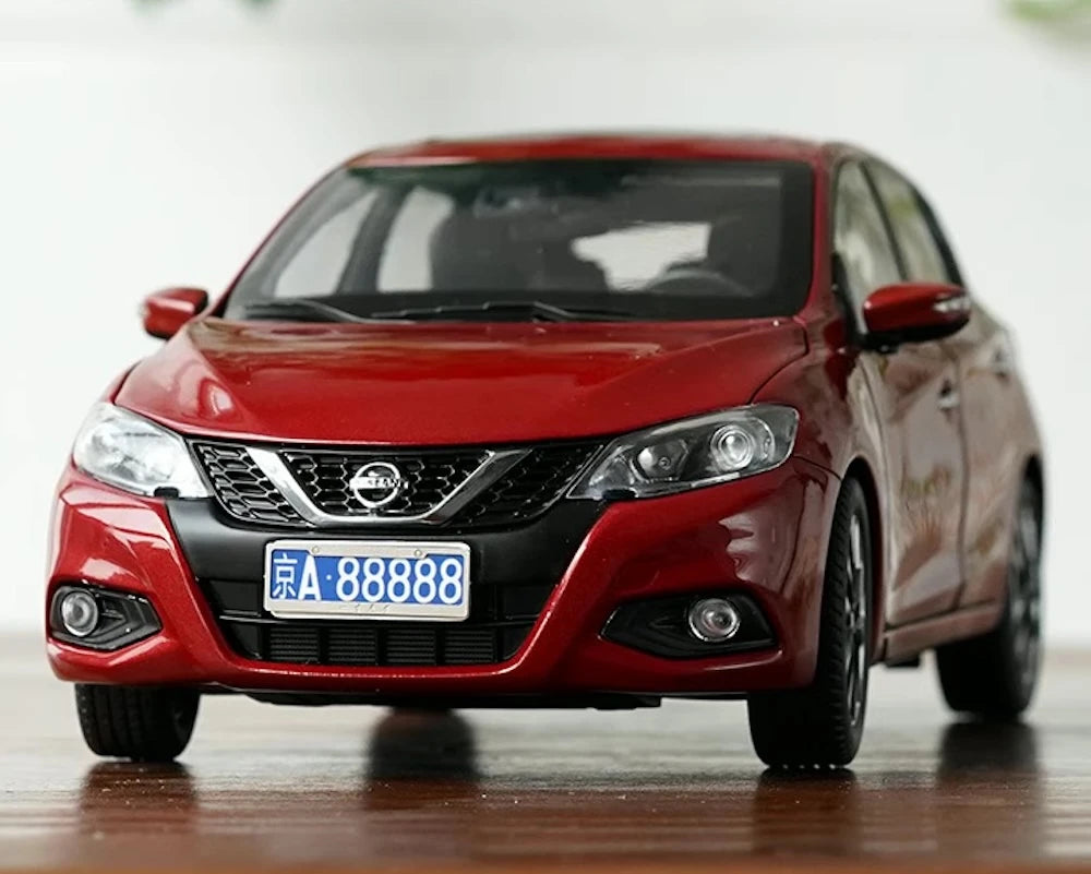 [OEM] 1:18 Nissan 2016 Tiida Red Model Car Die-Cast